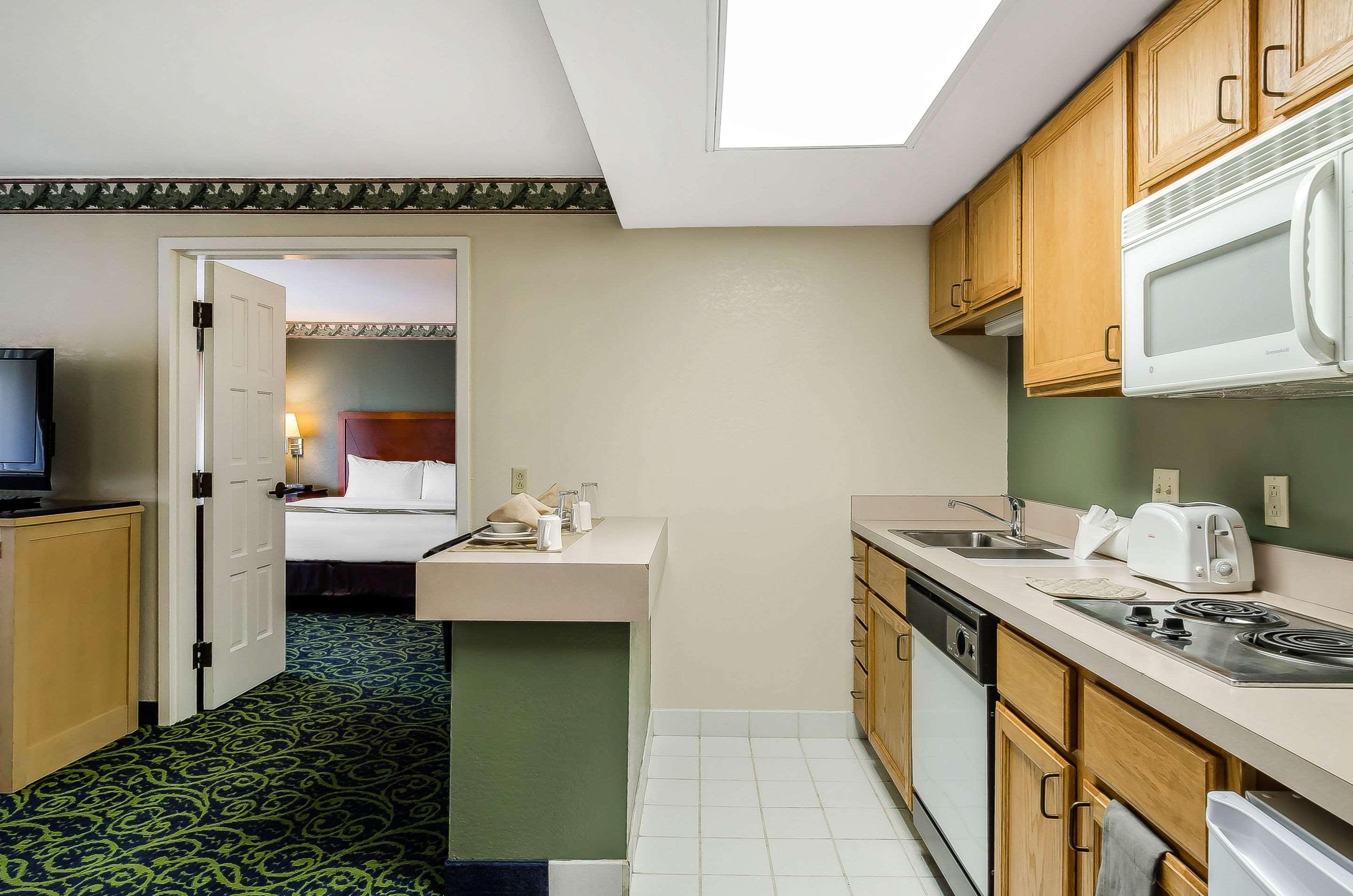 Quality Inn & Suites Lexington Exterior foto