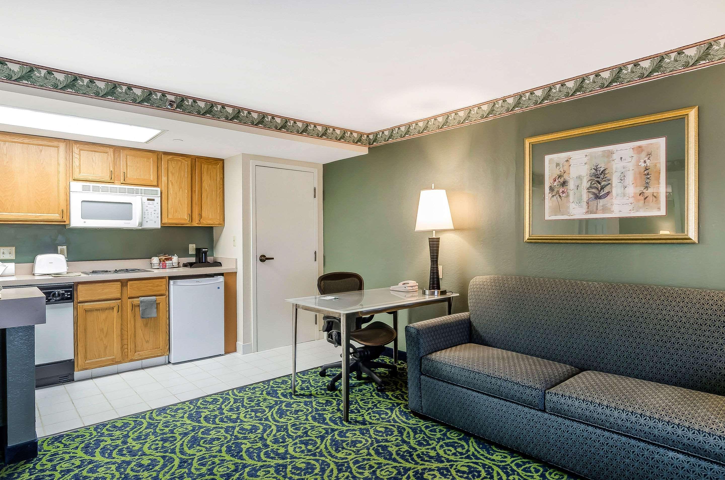 Quality Inn & Suites Lexington Exterior foto
