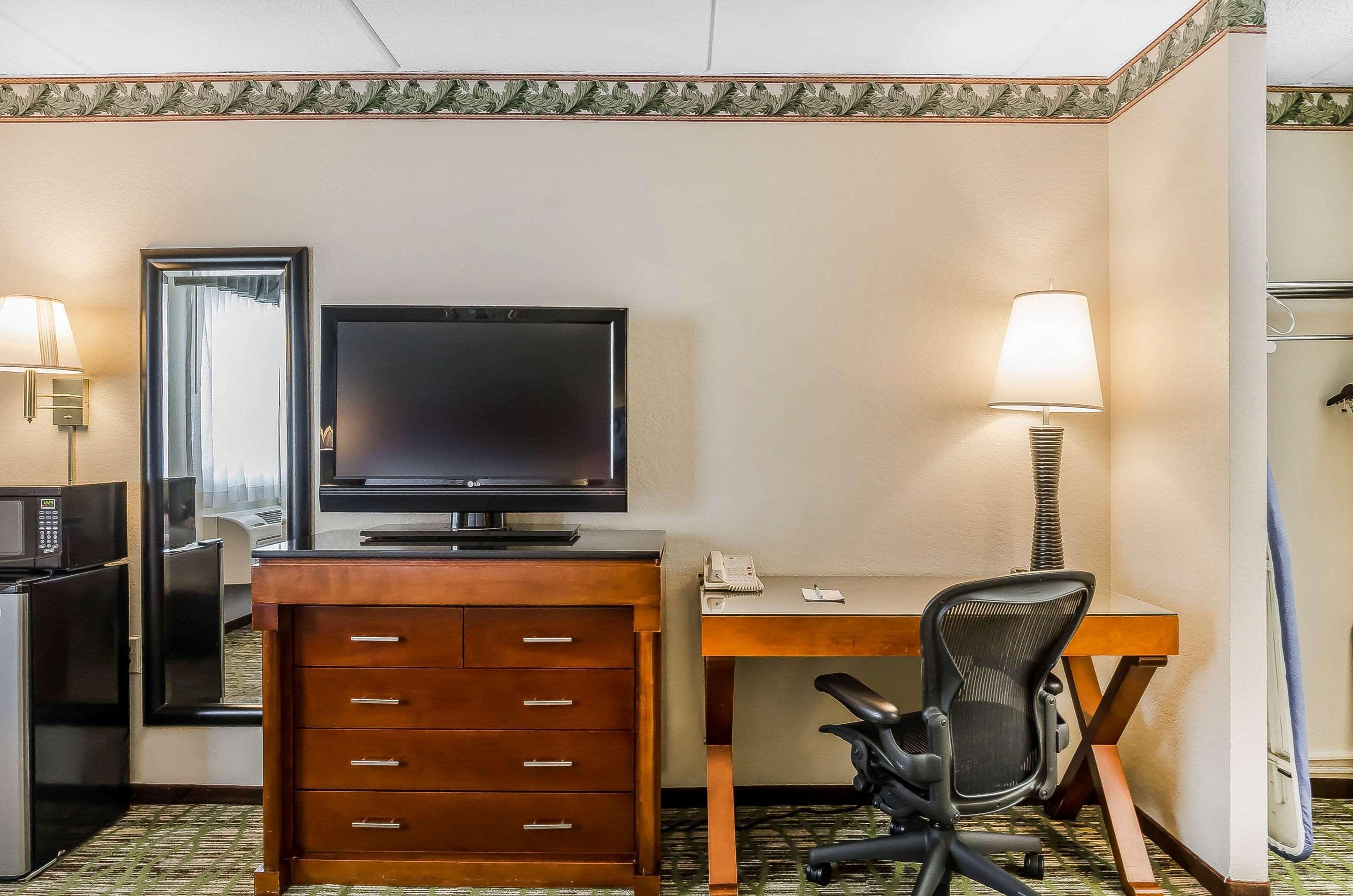Quality Inn & Suites Lexington Exterior foto